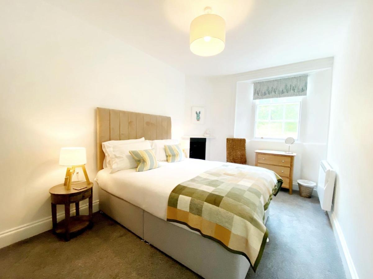 Tramontane Apartment At Hesketh Crescent Torquay Exteriör bild
