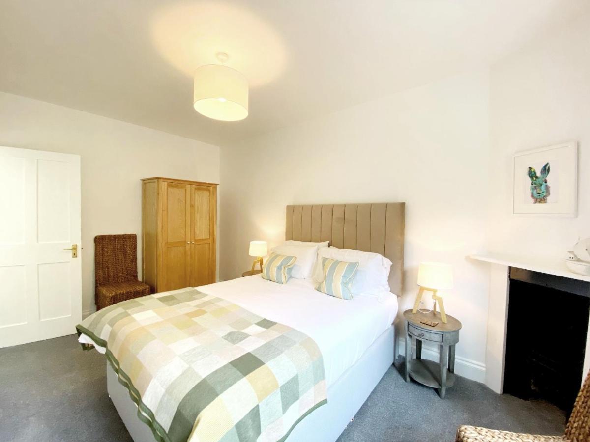 Tramontane Apartment At Hesketh Crescent Torquay Exteriör bild