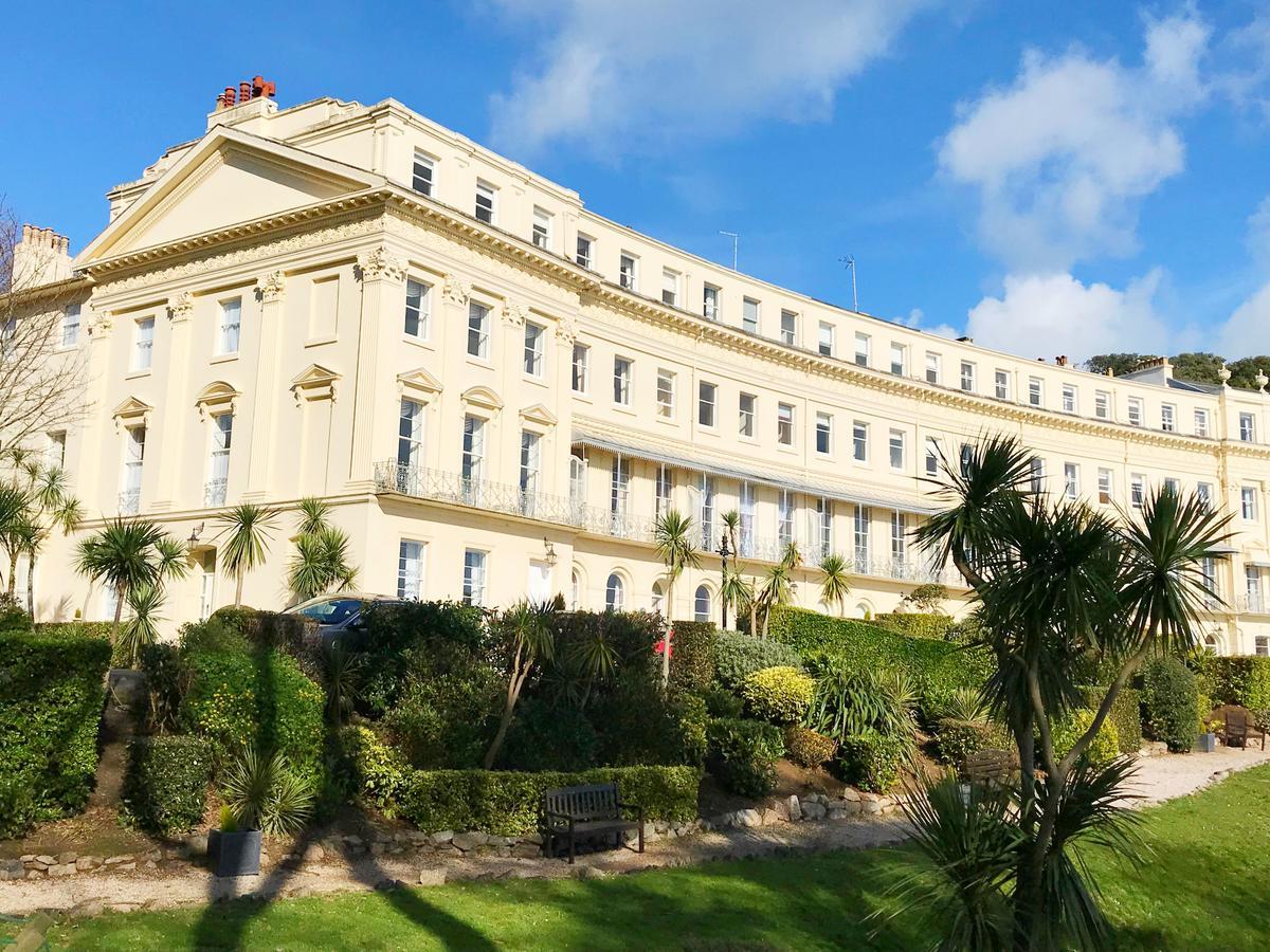 Tramontane Apartment At Hesketh Crescent Torquay Exteriör bild