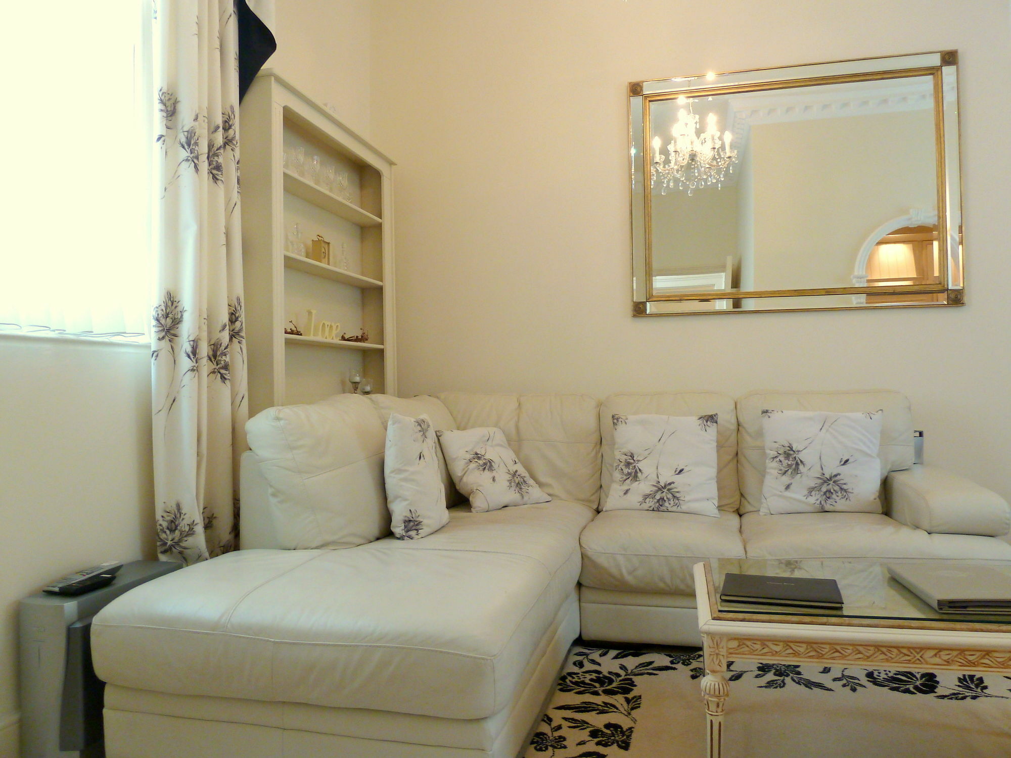 Tramontane Apartment At Hesketh Crescent Torquay Exteriör bild