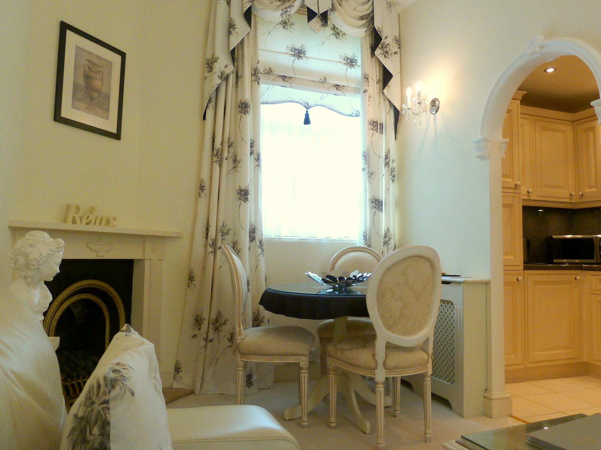 Tramontane Apartment At Hesketh Crescent Torquay Exteriör bild